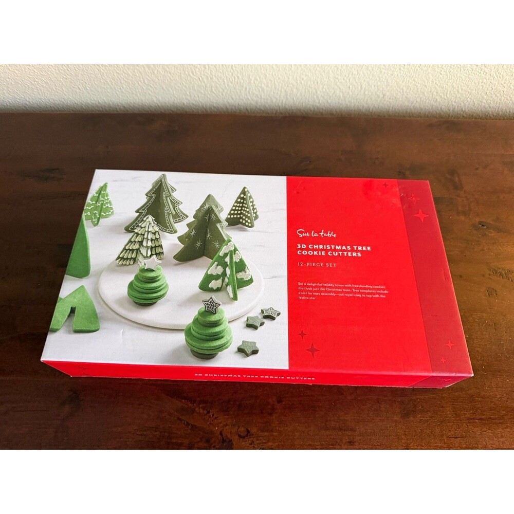 Sur La Table 3D Christmas Tree Cookie Cutters 12-Piece Set New In Box- Open Box